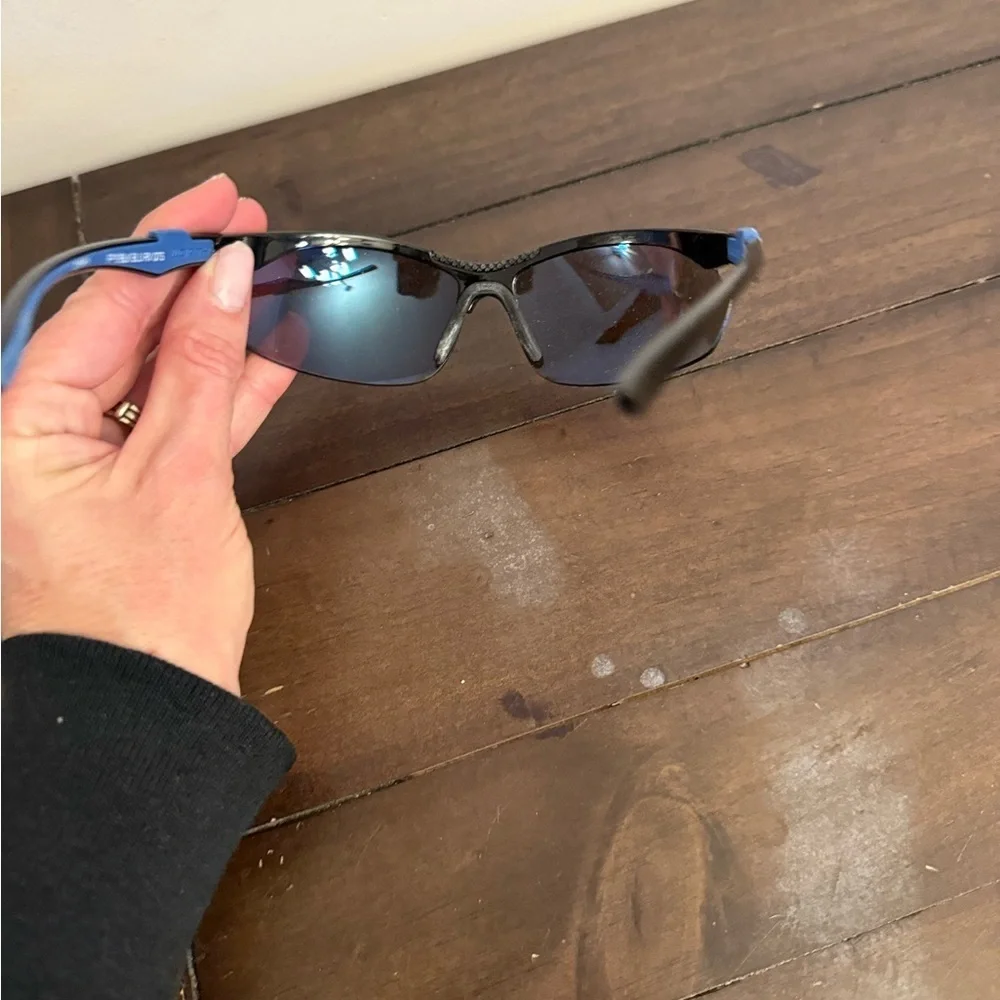 Worth FP9 Blue Mirror Wrap Sunglasses – Black/Blue Sports Style